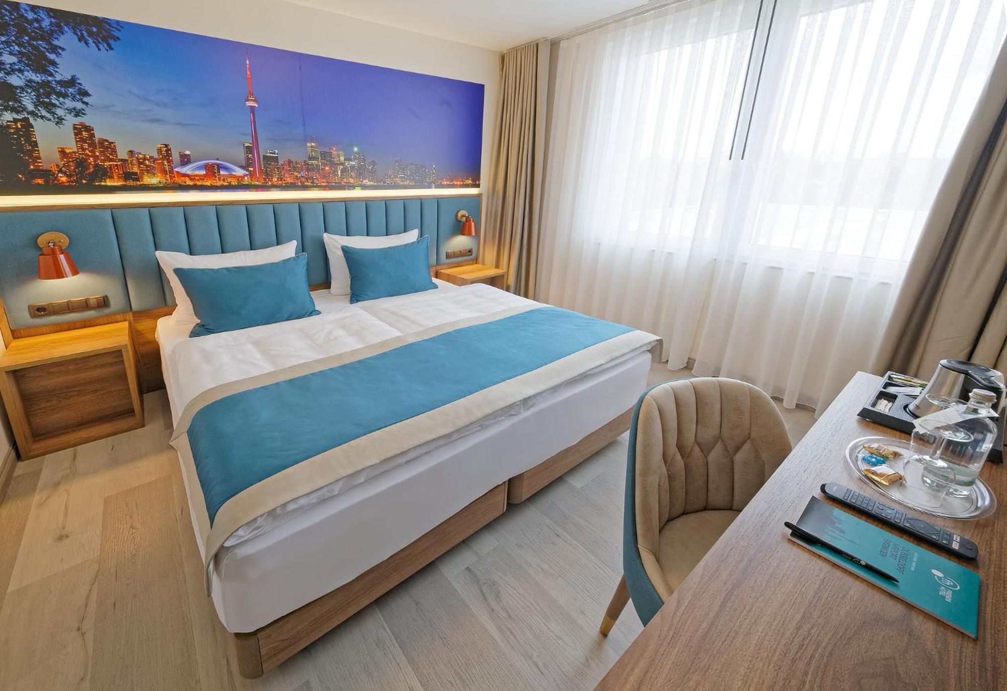 Friends Hotel Duesseldorf-Airport Ратинген Экстерьер фото